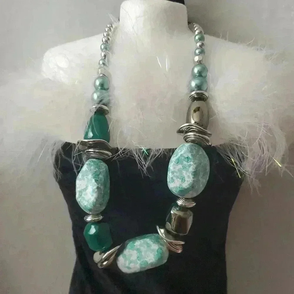Paparazzi Chunky necklace earrings and bracelet
